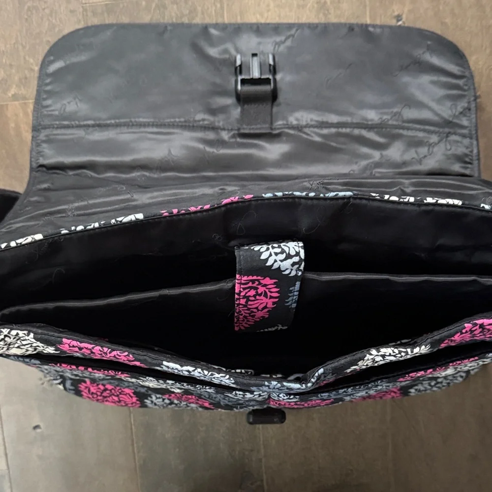 Vera Bradley stay organized